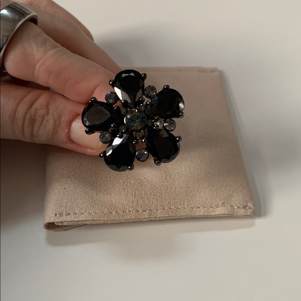 💍5 for 25💍Black Floral Ring